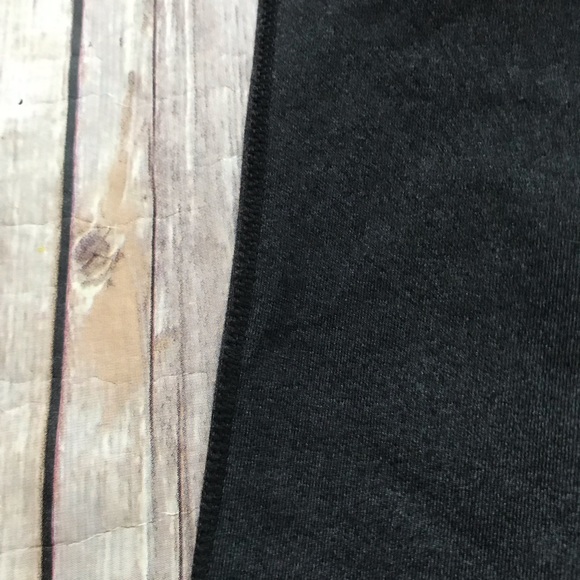 SALE Lululemon Capris Legging Size 6 - Picture 2 of 8